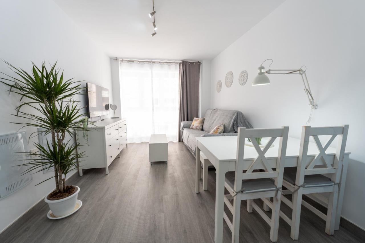 Apartamentos Joya Del Mar Torre Del Mar Exterior foto